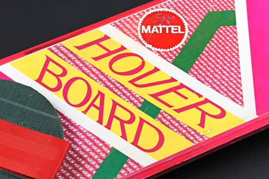 <p><strong>Figure 1.1</strong> Thanks to the 2014 auction listing, we get a clear look at the actual Hoverboard product logotype, as it appeared on the prop from the film. Source: <em>PropStore.com</em></p>