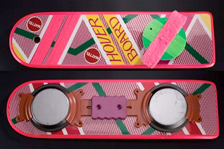 <p><strong>Figure 1.2</strong> Top and bottom views of the original Hoverboard prop from <em>Back to the Future Part II</em>, from its auction listing. The hover apparatus left little room for logos on the bottom of the deck. Source: <em>PropStore</em><em>.com</em></p>