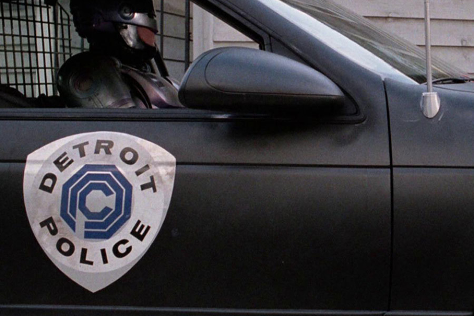 <p><strong>Figure 5.4</strong> A closer view of the Police shield as it appeared on police cars.</p>