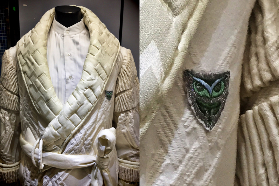 <p><strong>Figure 4.3</strong> Zooming in on the mark, as it appeared on a robe purported to be an original prop from the film, that was in the collection of Paul Allen, the late Microsoft co-founder. Photo by Kurt Schlosser.</p>
