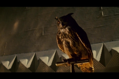 <p><strong>Figure 2.1</strong> “Do you like our owl?” It’s not just an exotic pet kept by Tyrell, but an animal with symbolic meaning for his corporation.</p>